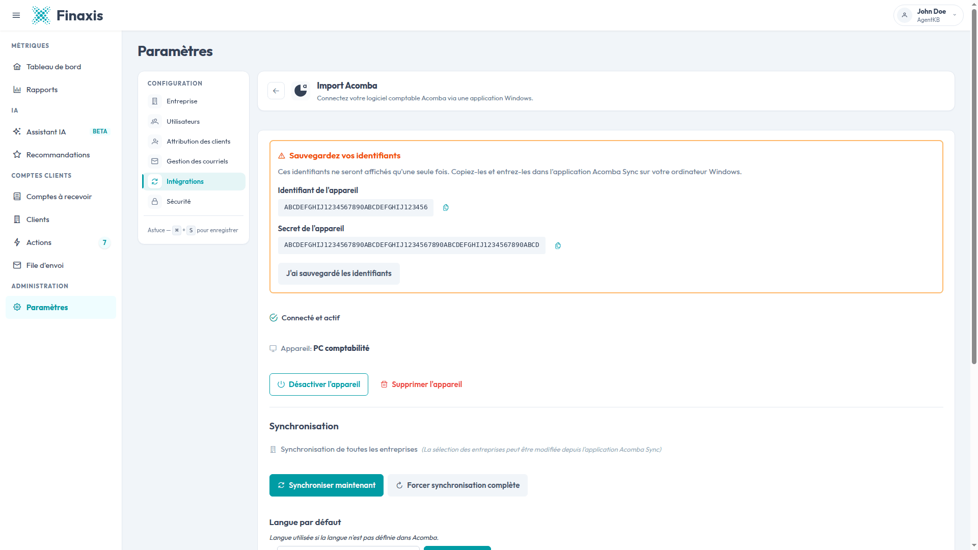 Le panneau d'identifiants à usage unique sur la page Import Acomba, avec des exemples d'identifiant et de secret de l'appareil et leurs boutons de copie.