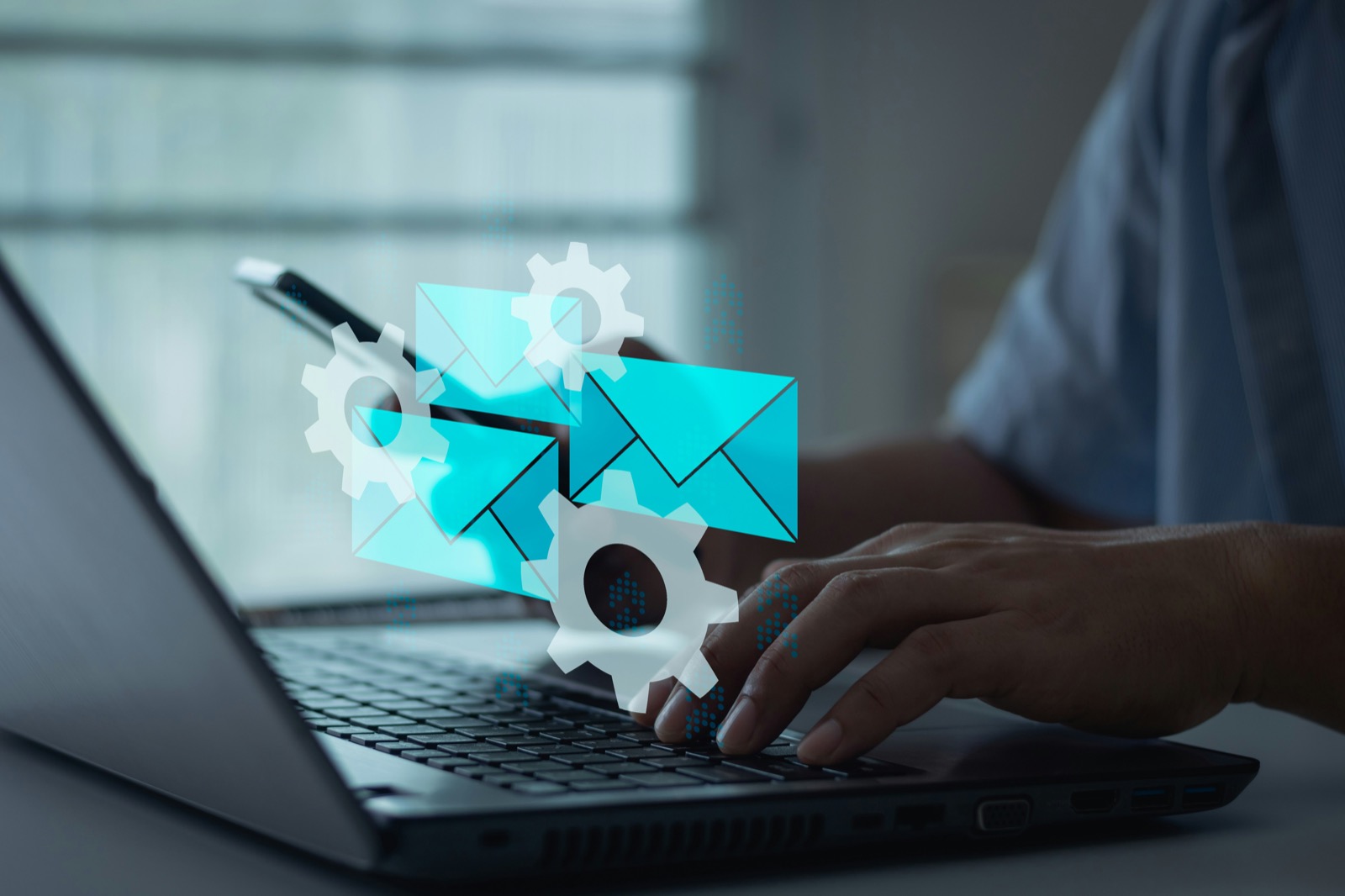 Intelligent Automated Reminders 24/7 — Finaxis AI solution — automated accounts receivable management for B2B finance teams